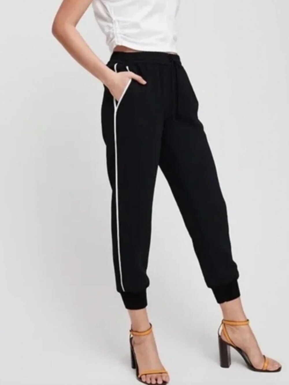 Wilfred Aritzia black Buffon smart joggers pant XS white stripes tuxedo
